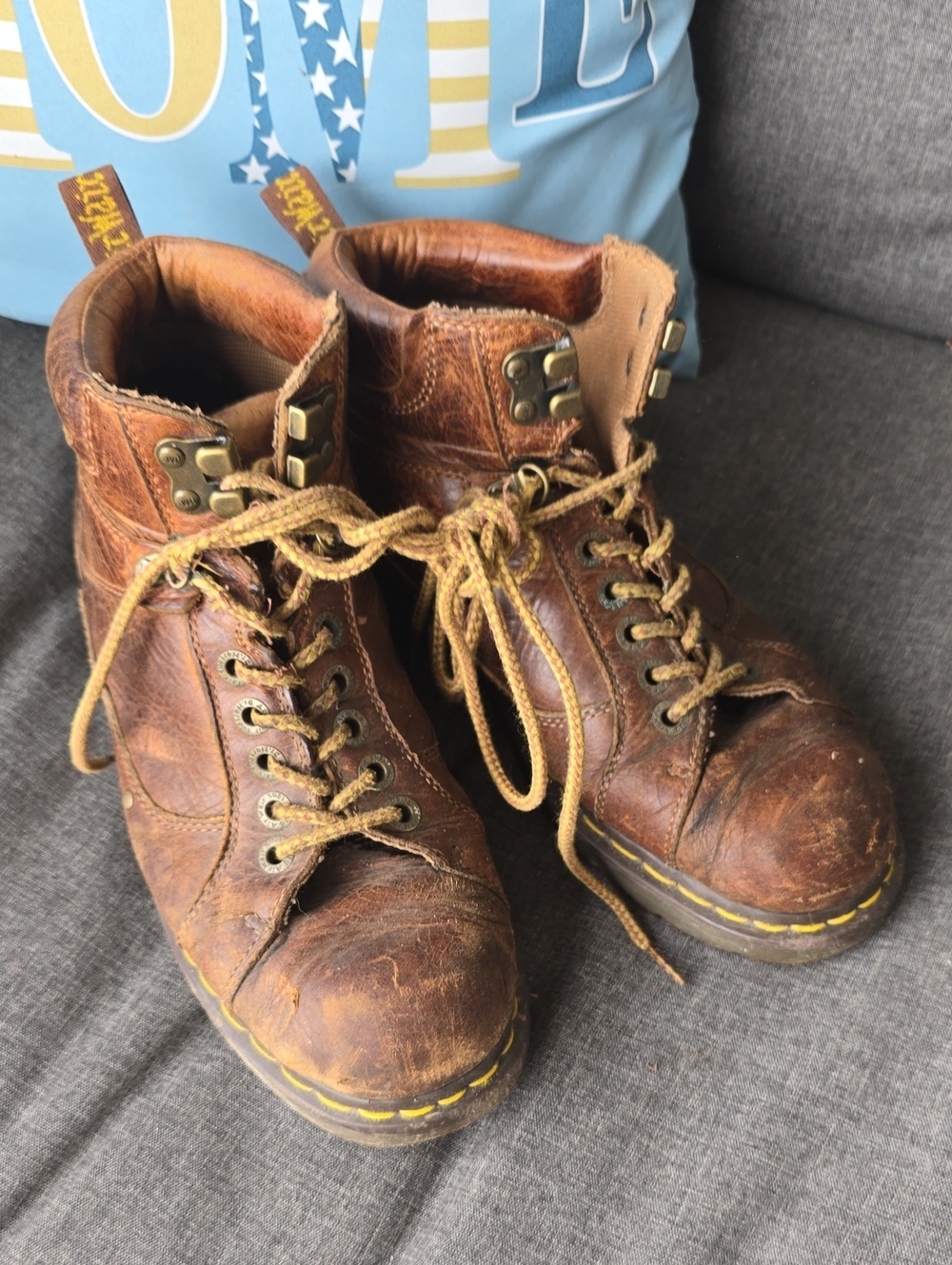 Mens Doc Marten Brown Leather Diego Boots. 10M. Well Used.